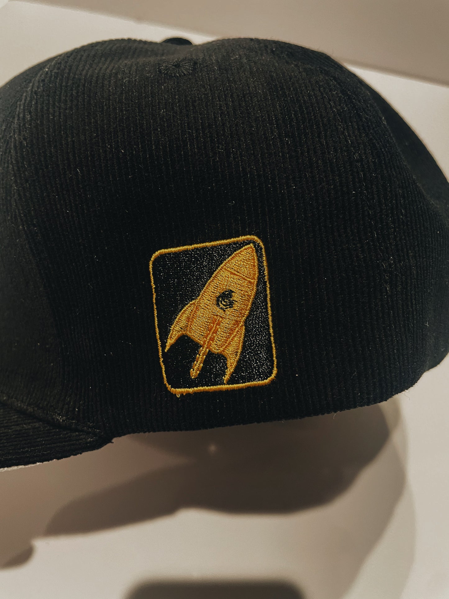 Cydonia Black on Black Crown